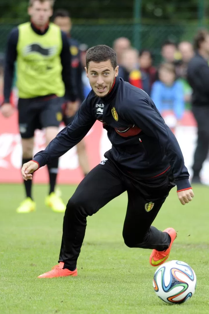 EL MEJOR DE TODOS. Eden Hazard es la gran joya; en él se apoya el sueño belga. 