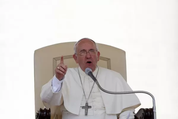 “El sistema económico ya no se aguanta”, dice el Papa