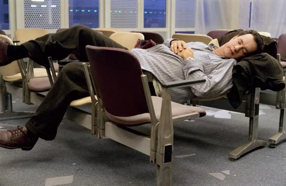 SIN SALIDA. Al igual que Tom Hanks en “La Terminal”, muchos quedaron varados en el aeropuerto de Río. 