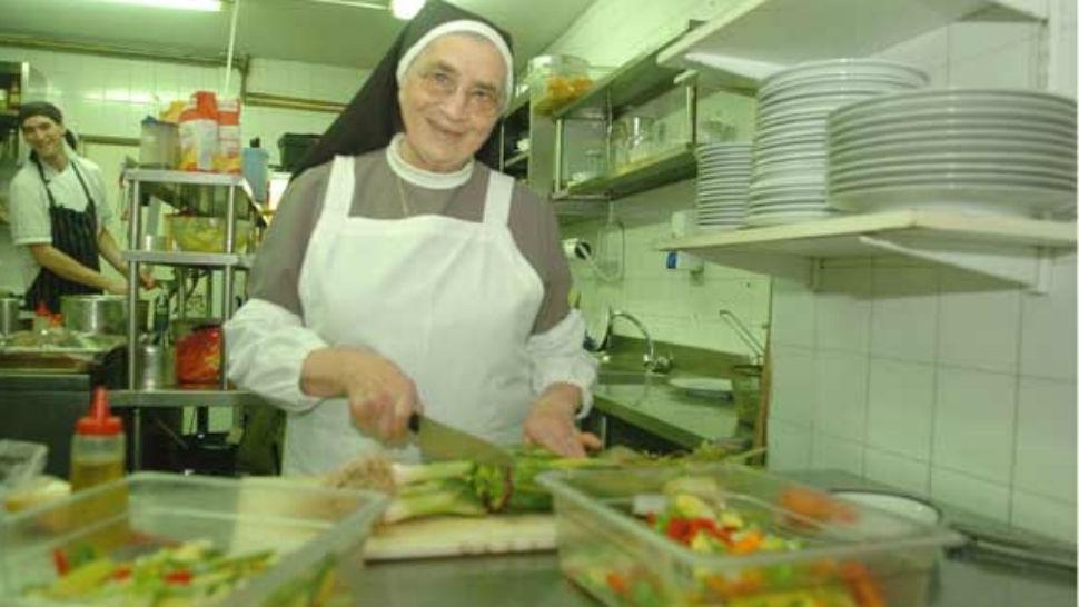 Murió la Hermana Bernarda, famosa por sus programas de cocina