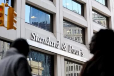 Standard & Poor's redujo la nota de la deuda en moneda extranjera de Argentina