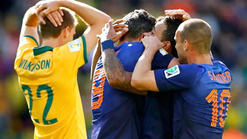 LA LÓGICA. A Holanda le costó, pero logró derrotar a Australia. REUTERS