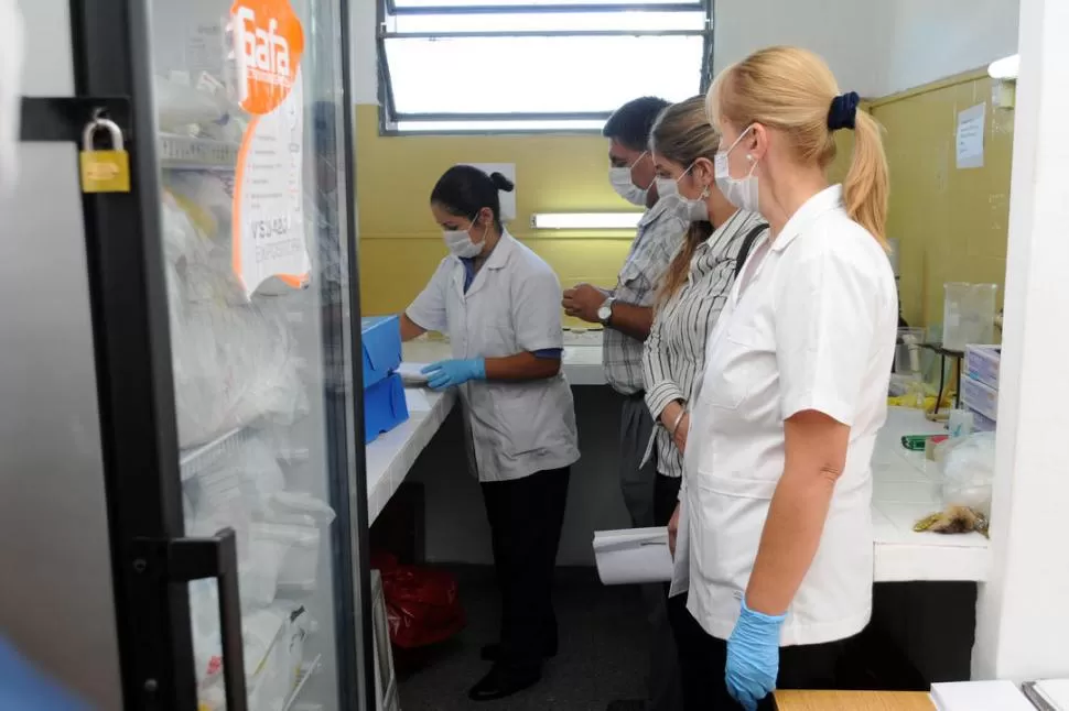 CUSTODIADAS. Las muestras para extraer ADN estuvieron a resguardo de la Policía Científica durante siete años y fueron abiertas en mayo de 2013. la gaceta / foto de diego aráoz (archivo)