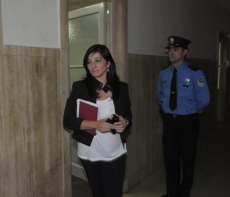 PESQUISA. La fiscala Adriana Giannoni investiga una denuncia en el Subsidio. la gaceta / foto de antonio ferroni (archivo)