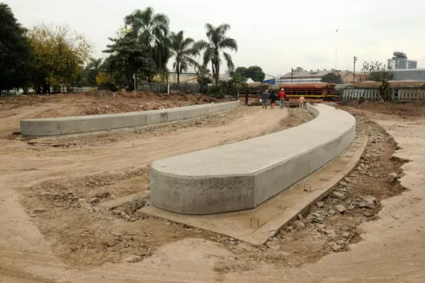 Pretenden licitar dentro de un año una estación de carga y un megaproyecto hidroeléctrico