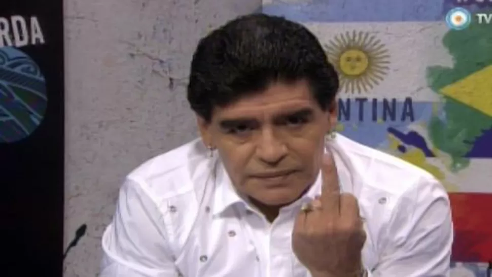 INDIGNADO. Maradona se mostró muy molesto en su programa De Zurda. CAPTURA DE VIDEO