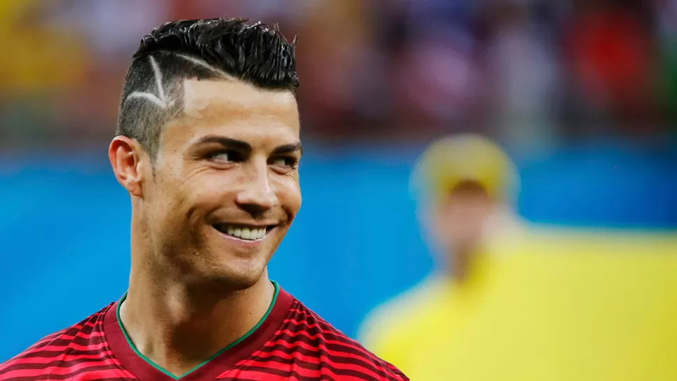 ¿QUE TE HICISTE? El crack de Real Madrid marca tendencia en el fútbol mundial. REUTERS