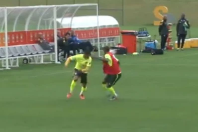 Neymar humilla a un compañero durante un entrenamiento de Brasil