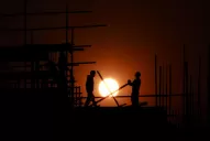 La economía nacional dio señales de recesión a través de los datos del Indec