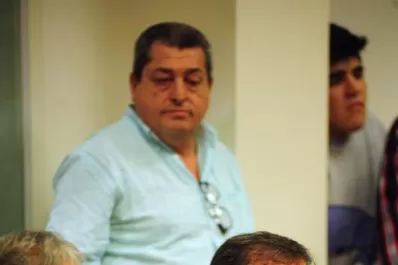 Ex empleados de la Caja serían reubicados en bancos locales