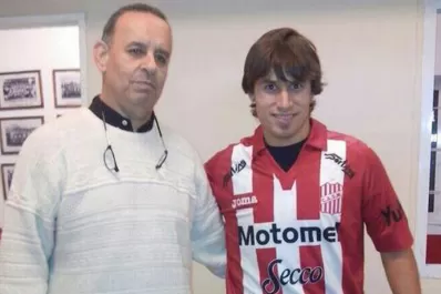 Matías Fernández firmó su contrato con San Martín