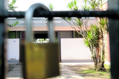 Duelo en la escuela donde trabajaba la docente asesinada