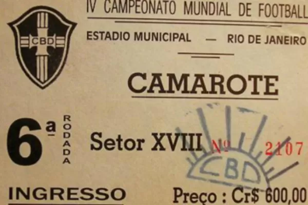 Hincha brasileño donó a la FIFA entrada del Maracanazo y recibió tres para la próxima final