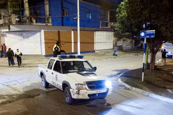 Un agente de la Patrulla Motorizada murió atropellado por un colectivo