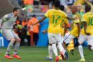 Brasil avanzó a cuartos de final en una angustiosa definición por penales