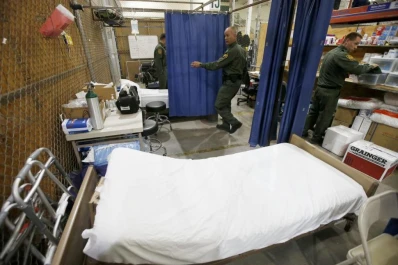 Unos 52.000 niños esperan en la frontera de EEUU