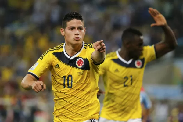 Con dos goles de James Rodríguez, Colombia le ganó bien a Uruguay y avanzó a cuartos