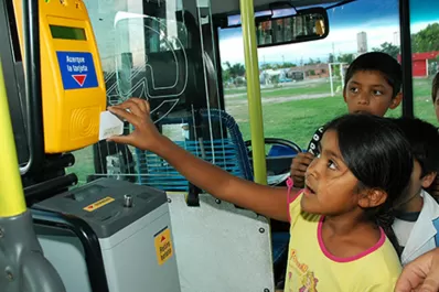 Desde mañana, estudiantes y jubilados salteños pueden viajar gratis en colectivos