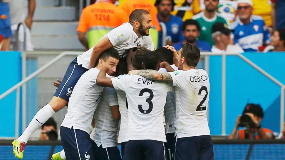 ESTILO. Francia desplegó un fútbol dinámico y agresivo. REUTERS