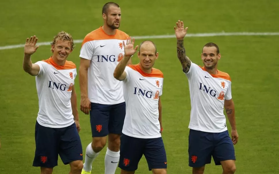 SU CARTA. Robben es la gran figura de Holanda, que busca ser campeón. 