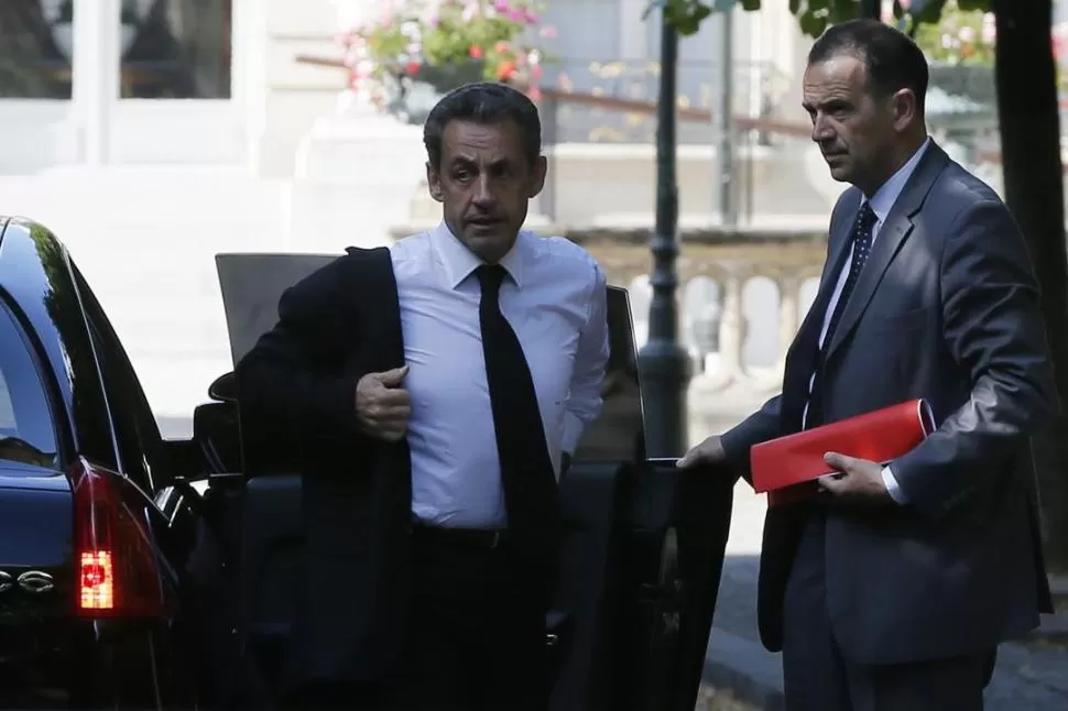 EN LA ASAMBLEA . Nicolas Sarkozy aparece en una foto de archivo. Ahora está detenido en Nanterre. reuters (archivo)