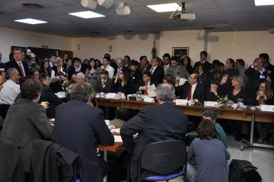 El kirchnerismo rechazó los pedidos de juicio político contra Boudou