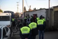 Vendía droga en la vereda de su casa y lo detuvieron