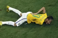 Neymar se fracturó una  vértebra y quedó afuera del Mundial