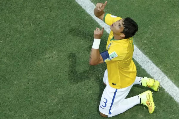 Thiago Silva, de llorón a salvador de la patria en siete minutos