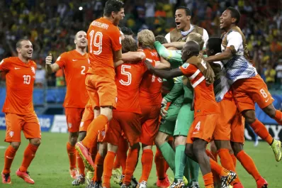 A Holanda le costó más de la cuenta y le ganó a Costa Rica por penales