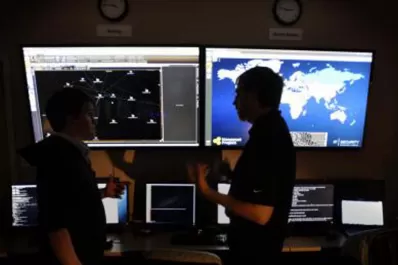 Alemania minimiza los daños de las filtraciones del “doble agente”