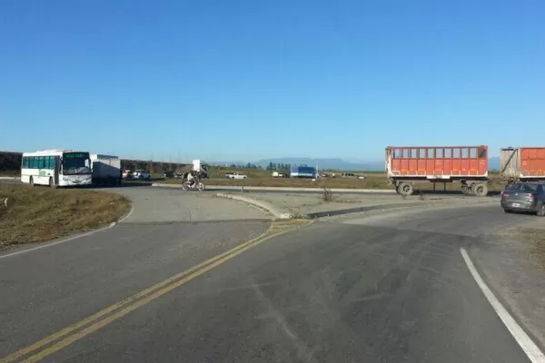 Vecinos de Concepción no pueden circular por la nueva traza de la ruta 38, por una protesta