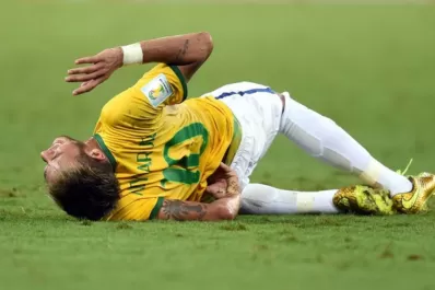 FIFA no sancionará a Zúñiga por la lesión de Neymar