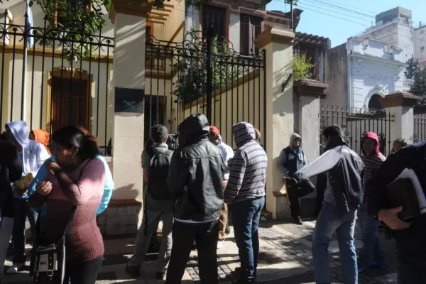 Piden que Gendarmería no controle los tours de compras