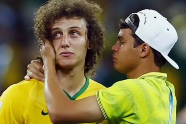 David Luiz pide disculpas entre lágrimas al pueblo brasileño