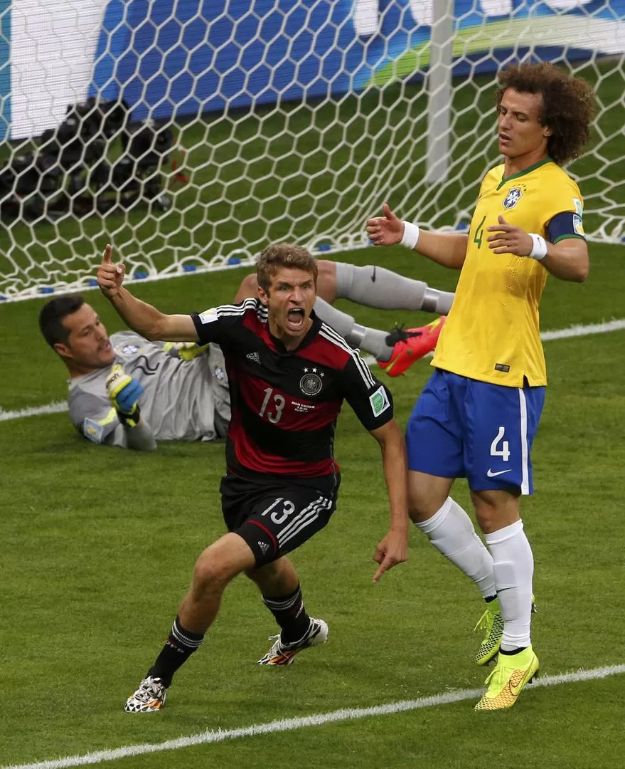 APUESTA. Müller quiere marcar dos tantos contra Argentina para ser goleador de un Mundial por segunda vez consecutiva. reuters