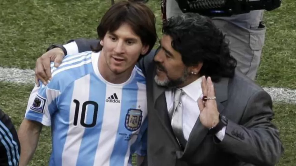 REINADO. Si Messi me quiere superar el domingo, le doy la alfombra roja. `Lío` va a ser el jugador que va a definir el partido. El que tenga al mejor va a ganar y a ese lo tenemos nosotros, sentenció Maradona en el transcurso del programa De Zurda.