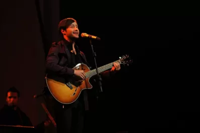 Graneros canta al país, con el fútbol en el medio