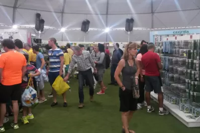 Los argentinos miran mucho pero compran poco merchandising