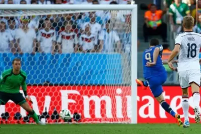 Las oportunidades claras desperdiciadas por Higuaín y Palacio