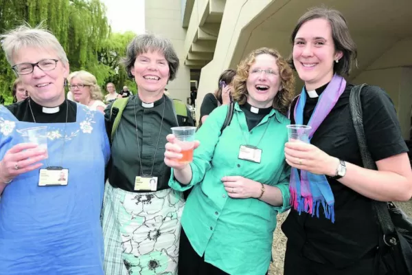 Las mujeres podrán ser obispos en la Iglesia de Inglaterra