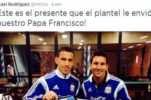 El plantel argentino le mandó un regalo al Papa Francisco