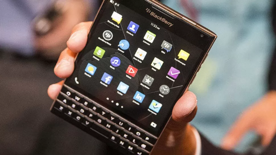 BlackBerry vuelve a apostar por el teclado físico