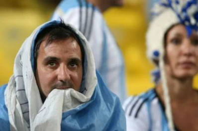 FIFA invita al público a buscarse en las tribunas de los estadios