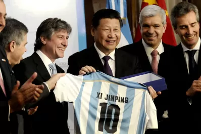 El presidente chino Xi Jinping fue recibido por Boudou y Domínguez en el Congreso