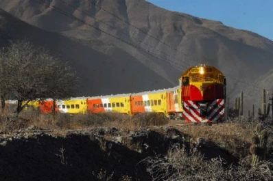 Tras el descarrilamiento, llegaron a Salta los pasajeros del Tren a las Nubes