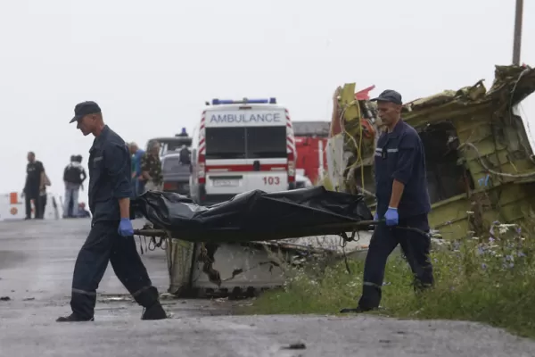 Ucrania denuncia que los separatistas se llevaron 38 cadáveres del avión de Malaysia Airlines