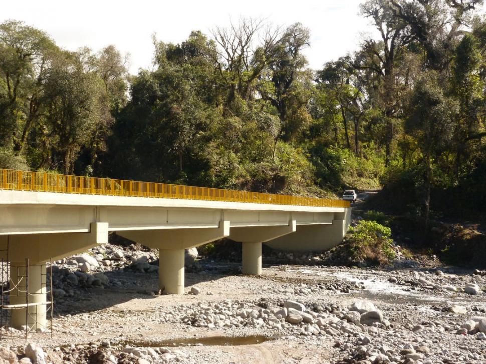 NUEVO. El puente permite un acceso más directo a la reserva natural.  