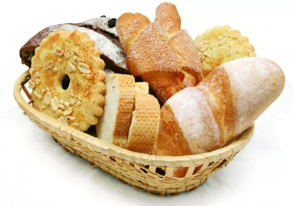 COMÉ LO JUSTO. Es un error eliminar el pan para bajar de peso; comé por día la cantidad que te indique el nutricionista, según tus necesidades.  