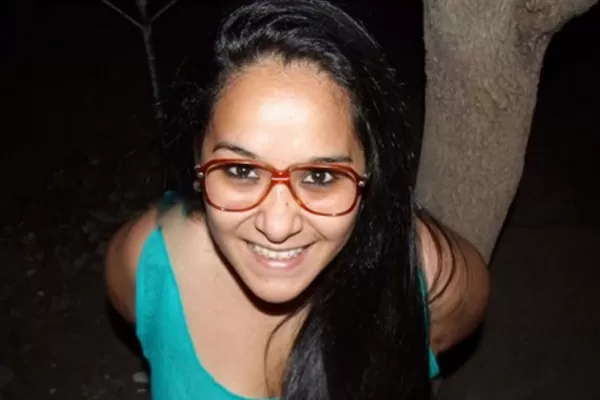 La atropelló un taxi, la arrastró 30 metros y murió, frente a Aeroparque